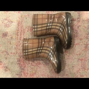 Kids Burberry rain boots